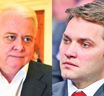 „Sîntem beliți.” „Toți!”