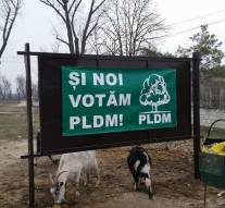 Basarabenii au ieșit la alegeri cu gîndul la copiii împrăștiați în Orient și Occident