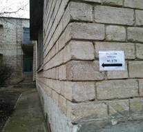 În piața din Nisporeni se poate alege pe sub tejghele