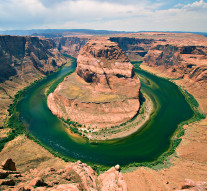 Ce ține California verde