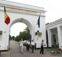 „Buf”, și a luat studioul