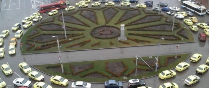 Gazonul cu fire din asfalt