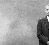 Regele Mihai, simbolul al cărui putere mocnește