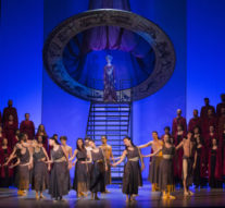 Timpul, singurul monstru pe care eroii nu-l pot învinge