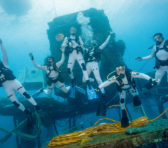 Astronauții poposesc mai întâi în ocean